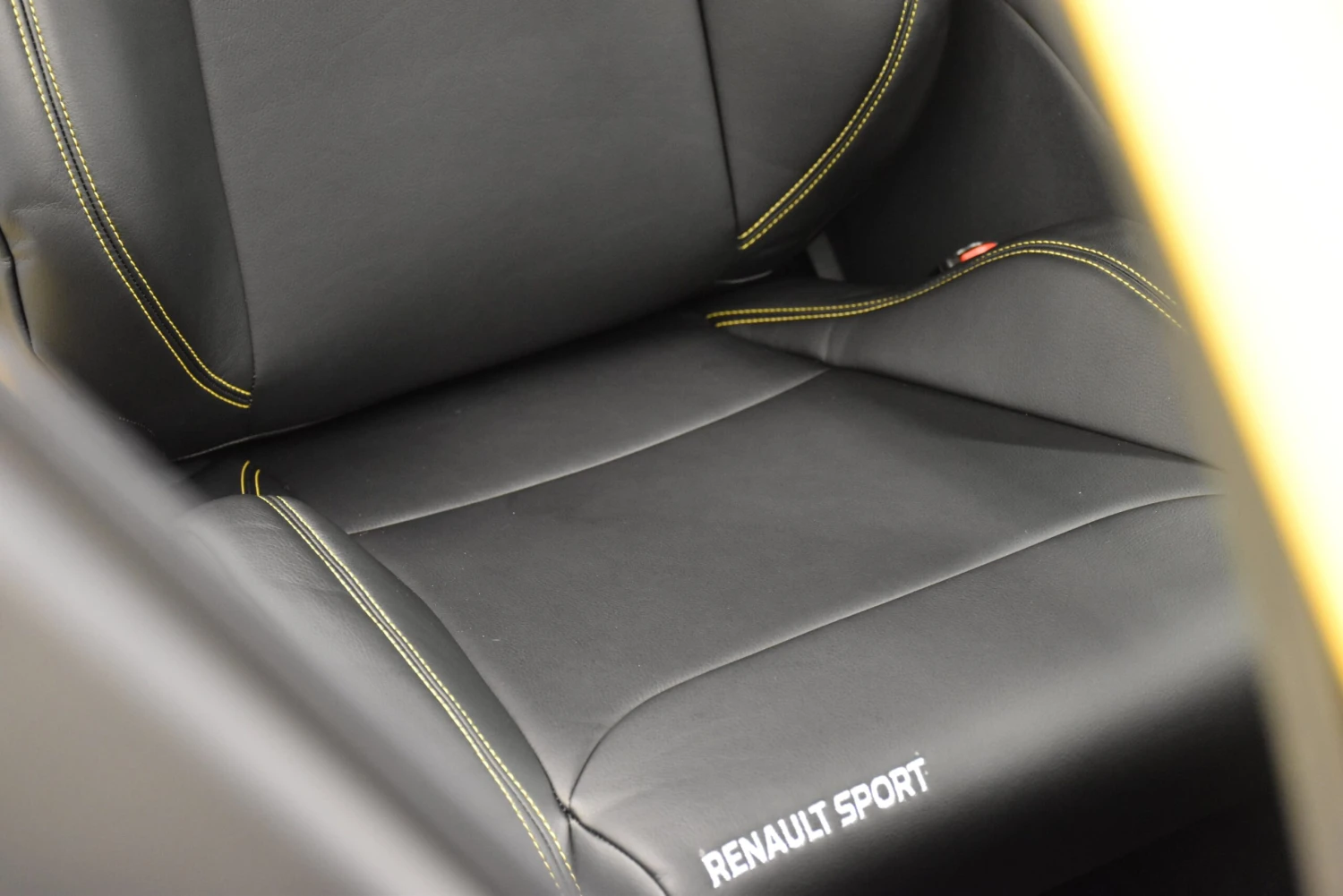 Housses De Siège RECARO R.S. Pour Clio III R.S. Et Megane III R.S. (la Paire) 4 Housses De Siège RECARO R.S. Pour Clio III R.S. Et Megane III R.S. (la Paire) – Image 2